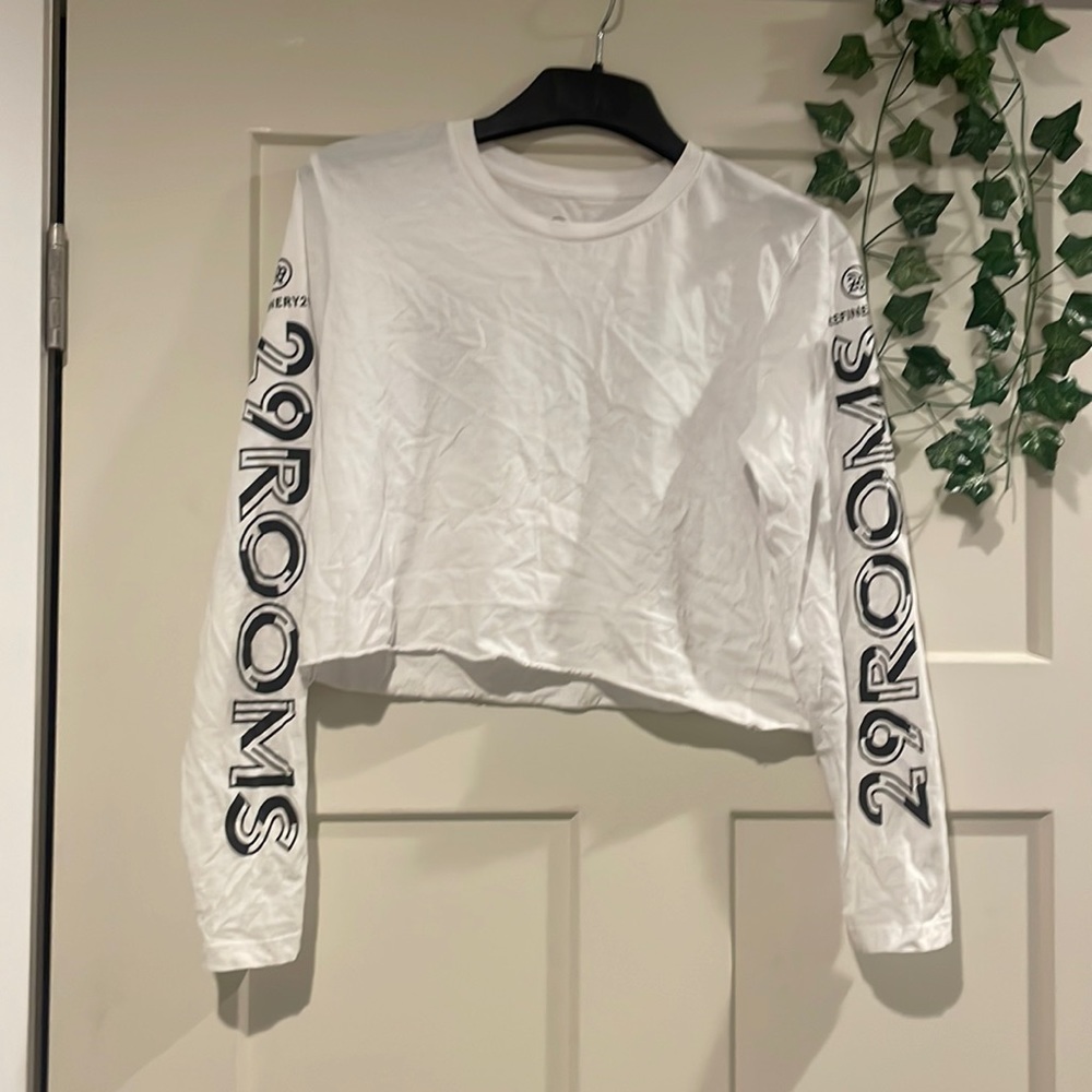 White medium crop top